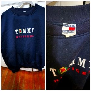 Large Tommy Hilfiger sweatshirt